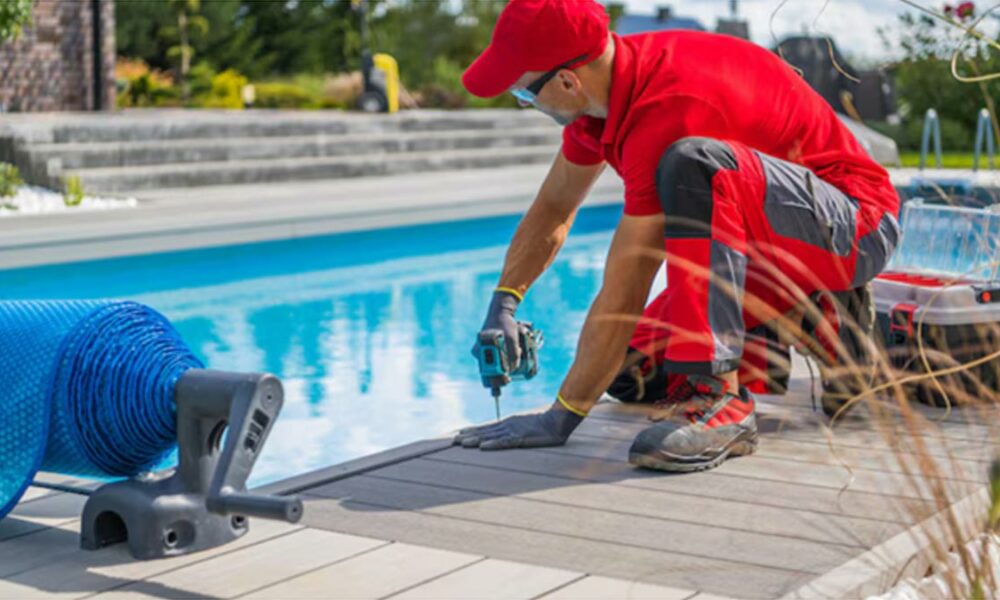 the-ultimate-guide-to-pool-cleaning-and-maintenance